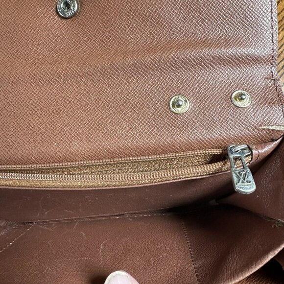 Louis Vuitton Monogram Wallet - Brown - Picture 6 of 8